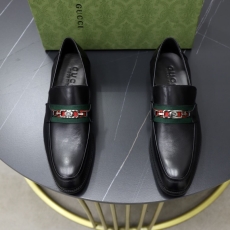 Gucci Leather Shoes